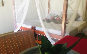 Dilena Beach Inn