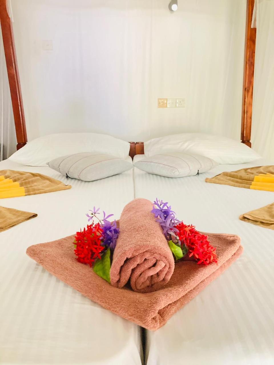 Dilena Beach Inn Tangalle Chambre photo