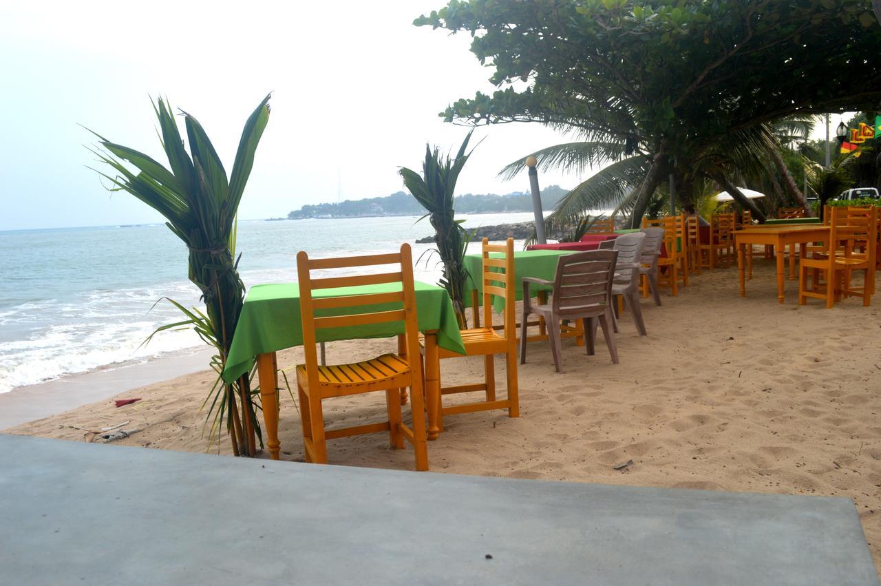 Dilena Beach Inn Tangalle Extérieur photo
