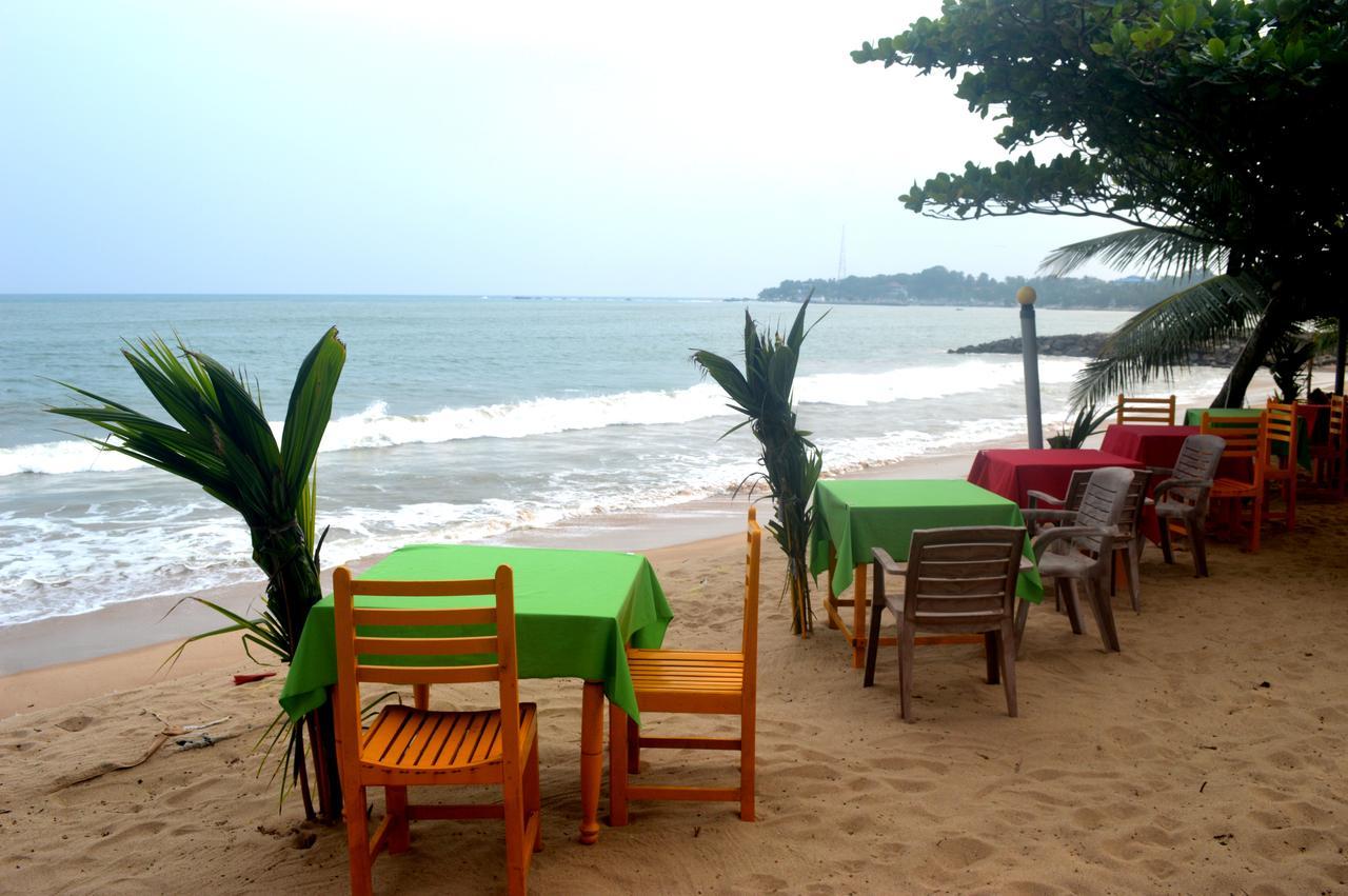 Dilena Beach Inn Tangalle Extérieur photo